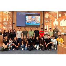 Mais de 120 estudantes do IFPR em visitas guiadas  na Câmara de Campo Largo